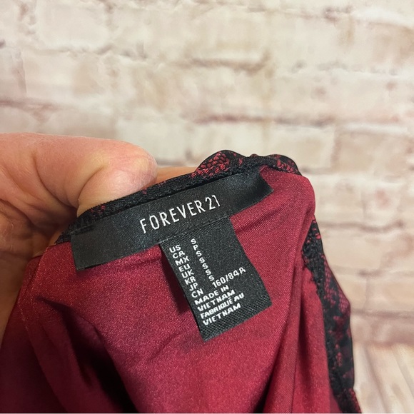 Forever21 quarter large body con black floral plunge mini dress size small - Picture 3 of 7